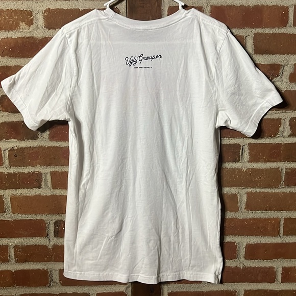 Jaws Tee! So unique with beach vibes! Good luck finding another one like this! - Picture 4 of 5